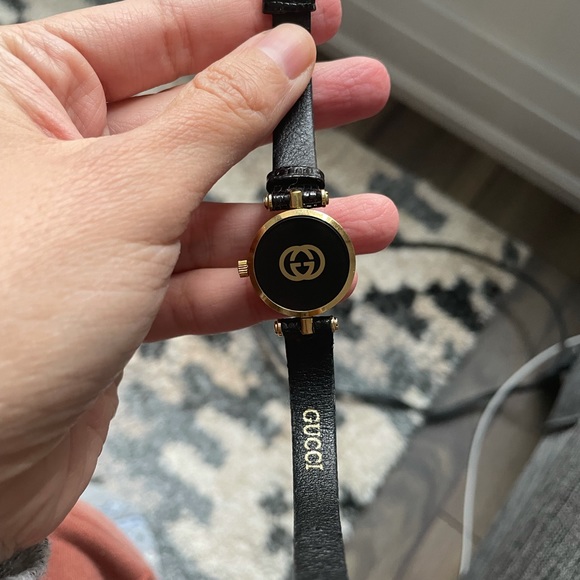 Vintage Gucci Watch - Picture 10 of 16